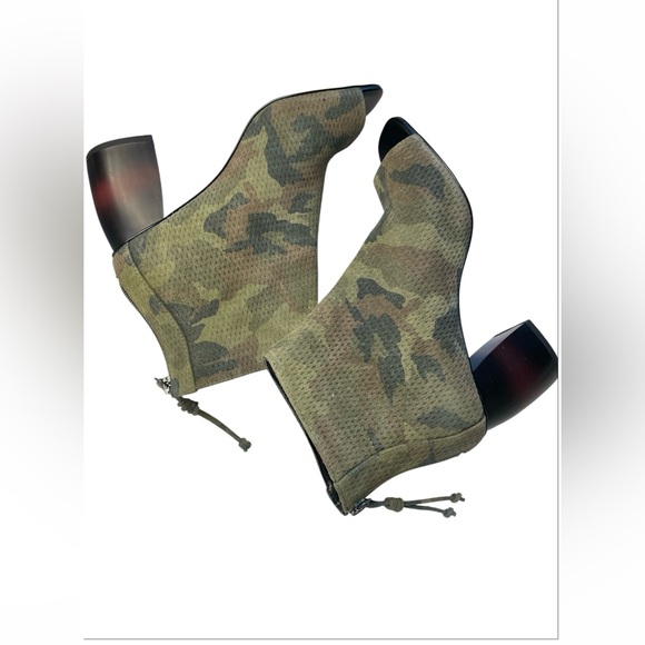 Sanctuary Rock It Camouflage Ankle Boots size 8 - Picture 4 of 8